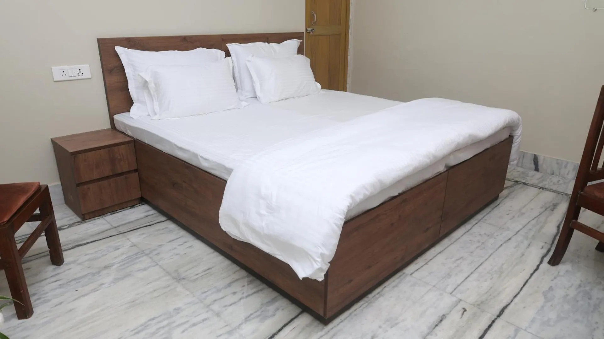Pinkoos Elite Homestay Bénarès Couette-café